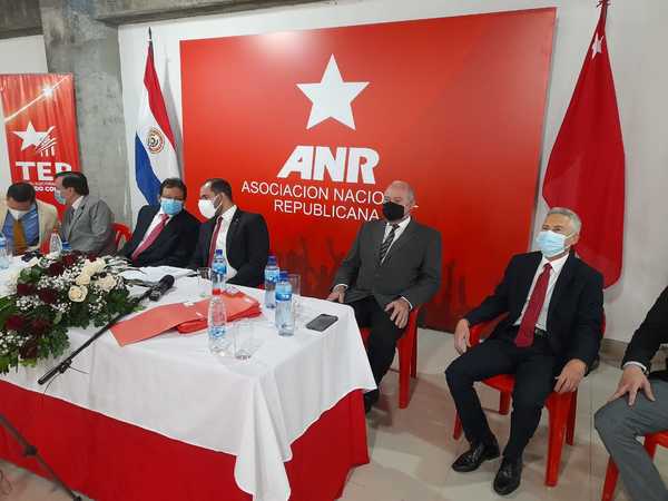 Autoridades de ANR realizaron proclamación de candidatos electos para municipales de octubre