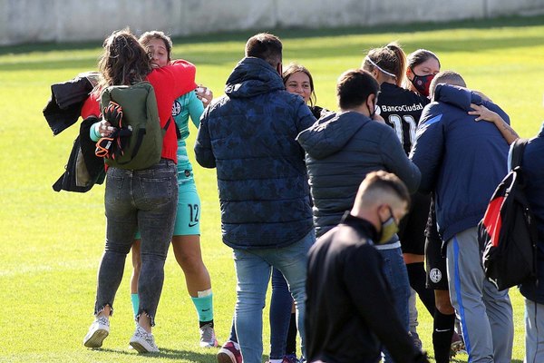 'Arqueraza': La tapada de una paraguaya que llevó a San Lorenzo a la final