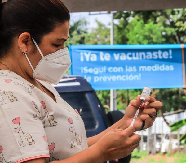 Unas 41 mil personas ya se vacunaron contra el COVID hasta las 14:00 horas | Ñanduti