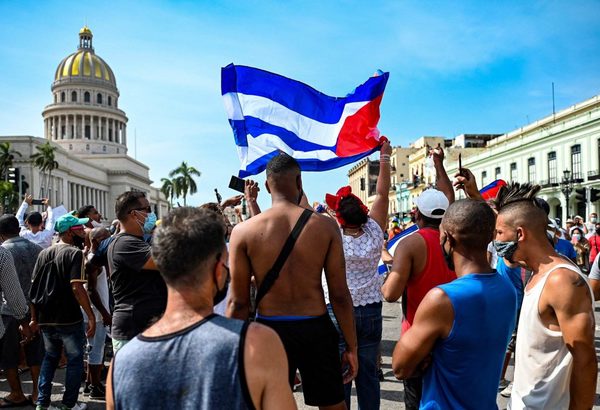 Residentes cubanos en nuestro país se manifiestan por democracia en la isla - ADN Digital