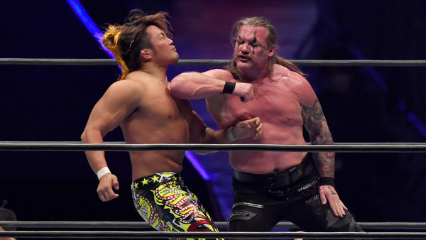Pretendió invadir el ring de lucha libre y mirá lo que hizo el icónico Chris Jericho (Video)