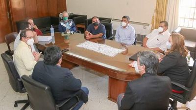 Dirigentes casadeños se reúnen con titular del Indert tras anulación de colonización de hecho