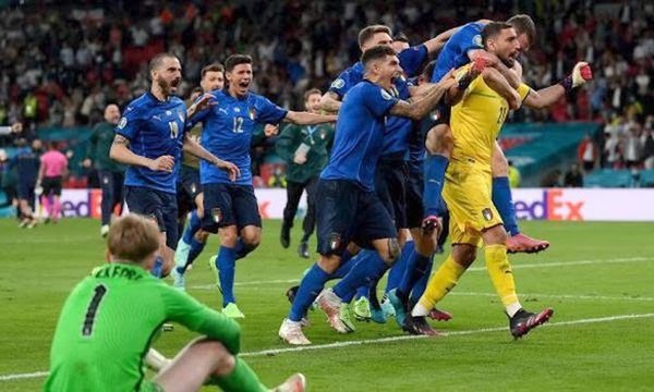 Crónica / Cada pelotero italiano llevó G. 1.850.000.000