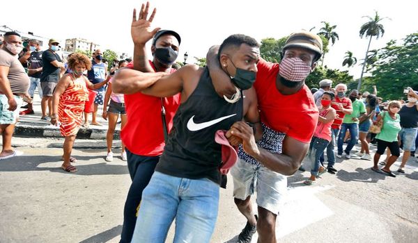 Dictadura cubana advierte que frenará protestas “al precio que sea necesario” - Mundo - ABC Color