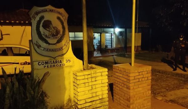 Asaltan en Ypacaraí a un camión con mercaderías y se llevan G. 20 millones - Nacionales - ABC Color