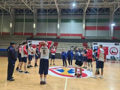 Debut de Paraguay - Polideportivo - ABC Color