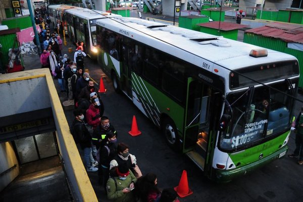 Al menos 34 muertos en un accidente de autobús en Bolivia | Ñanduti