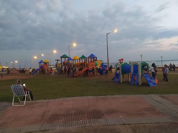 POLICÍA MUNICIPAL INTERVIENE EN AGLOMERACIONES EN LA VÍA PÚBLICA