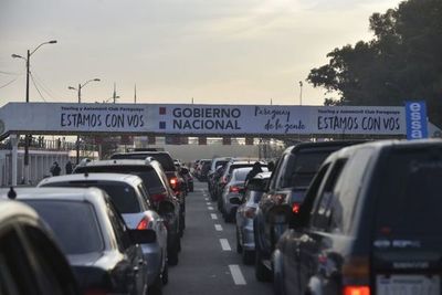 Caminera dice que fueron “superados” por la afluencia vehicular en zona del exAratirí - Nacionales - ABC Color