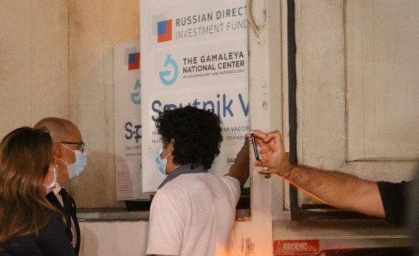 Lote de 100.000 vacunas de la Sputnik V llegó al país
