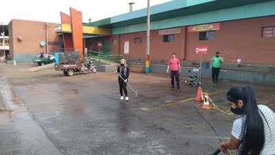 REFUERZAN SALUBRIDAD Y LIMPIEZA EN LA FERIA MUNICIPAL “LA PLACITA”