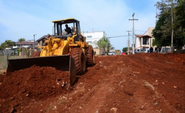 Calle arrendada por los ZI es recuperada por la Municipalidad de CDE