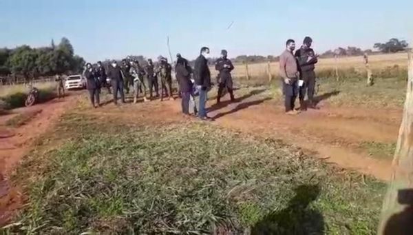 Sigue conflicto por ocupación de campo comunal en Araujo Cué - Nacionales - ABC Color