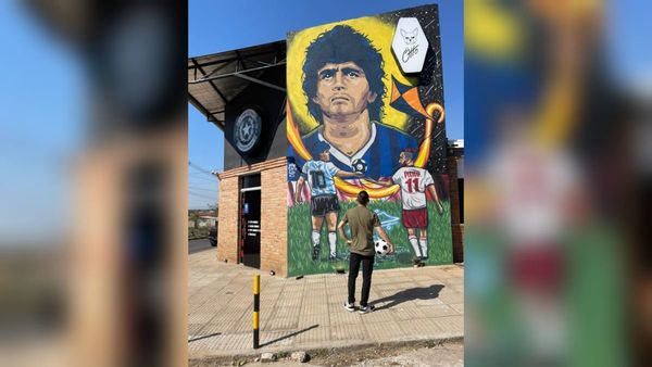 Inauguran un mural en homenaje a Maradona en Mariano Roque Alonso