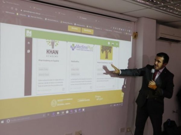 SEGÚN DOCENTES MINISTRO PETTA ESTÁ IMPROVISANDO