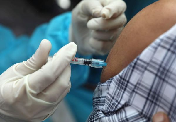 Salud debería incluir a adolescentes hasta 12 años en el plan de vacunación antiCOVID, afirma pediatra - Nacionales - ABC Color