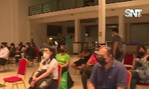 Villa Morra: Atienden solo por hoy sin terminación de cédula - SNT