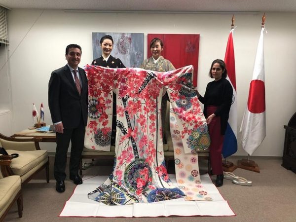 Kimono con diseño representativo del Paraguay destaca entre participantes de los JJOO Tokio 2020 | Ñanduti