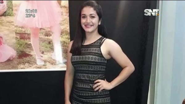 Llegaron los restos de Leidy Luna al país - SNT