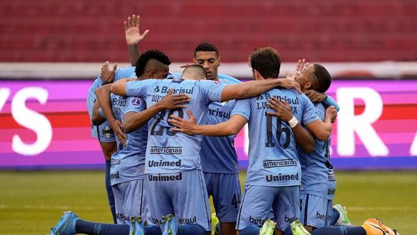 Gremio logra un gran triunfo en su visita a Liga de Quito