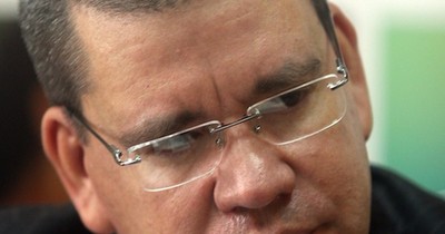 La Nación / Abdo Benítez estuvo en conocimiento del blanqueo en el Senado, afirman