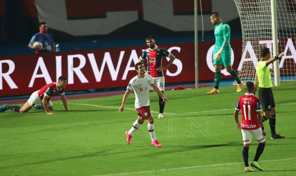 Perjudicado por el arbitraje, Cerro queda un pie afuera de la Libertadores