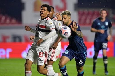Racing arranca un valioso empate de visita a Sao Paulo