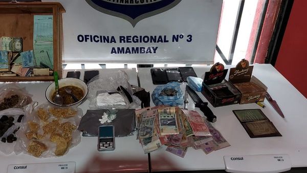 Mujer detenida con todo tipo de drogas
