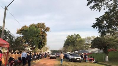 Motovac causa sensación durante jornada de vacunación en Villarrica