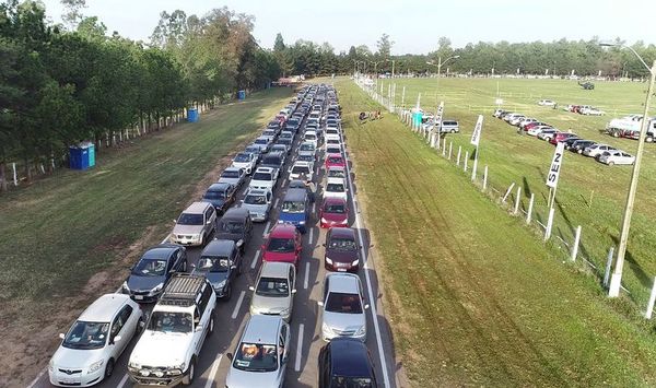 Vacunación fue masiva en ex-Aratirí, pero en otros puestos fue casi un fracaso - Nacionales - ABC Color