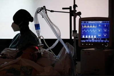 Recibir una vacuna contra la gripe reduce el riesgo de ser hospitalizado por Covid-19, según estudio - ADN Digital