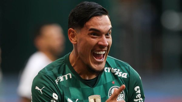 Universidad Católica recibe a Palmeiras de Gustavo Gómez