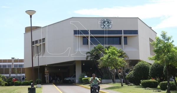 La Nación / Disminuye cantidad de internados en el Hospital de Itauguá, pero UTI sigue llena