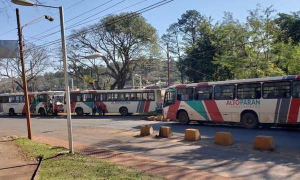 Transportistas piden que pasaje suba a Gs. 4.500