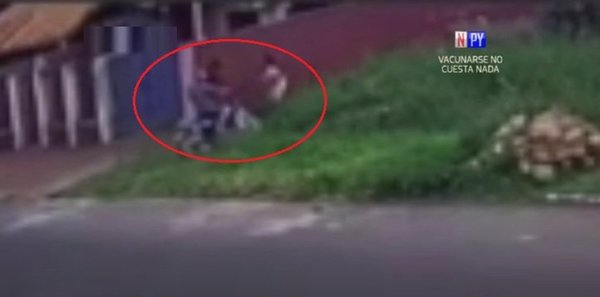 Arriesgada acción de mujer para evitar asalto | Noticias Paraguay