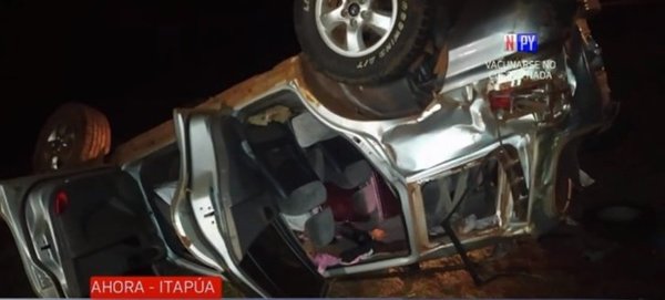 Cuatro heridos tras choque frontal de vehículos | Noticias Paraguay