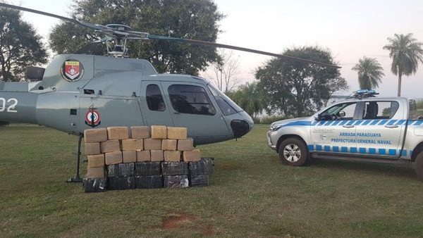 ARMADA REQUISA 600 KILOS DE DROGA EN EL LAGO DE ITAIPÚ