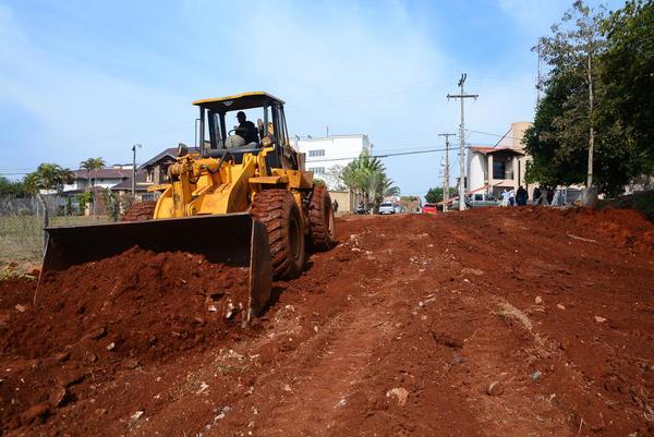 Municipalidad recupera una calle en el barrio Boquerón II - La Clave
