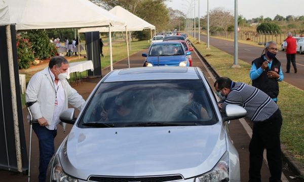 Salud Pública habilita autovac en Costanera de Hernandarias con apoyo de Itaipu