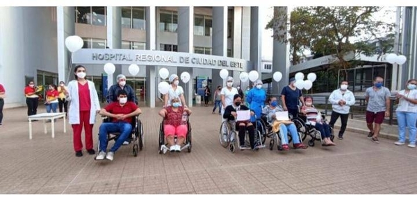 Diario HOY | Once pacientes recibieron el alta médica tras vencer al COVID