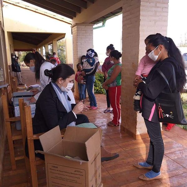 Llevan atención médica, nutricional y vacunación a indígenas de Mbaracayú - ABC en el Este - ABC Color