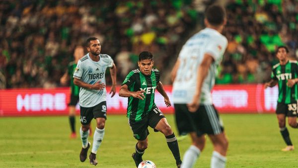 Rodney Redes marca un hermoso gol en amistoso del Austin
