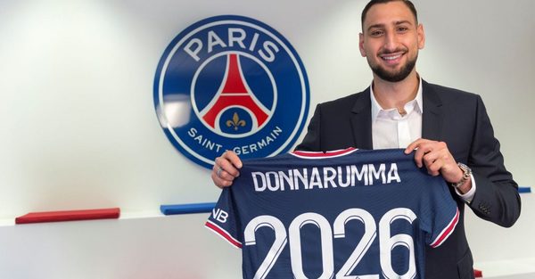 'Gigio' Donnarumma, el mejor portero de la Euro, firma hasta el 2026 con el PSG