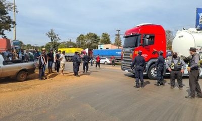 Fiscales intervienen manifestación de camioneros ante violación del libre tránsito vehicular