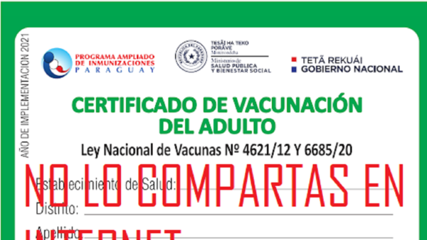 Alertan sobre extorsión a quienes publican carnet de vacunación