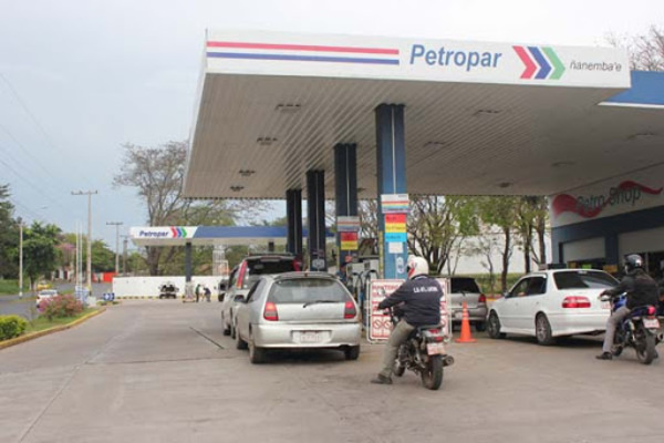 Petropar reajustará el precio de sus combustibles