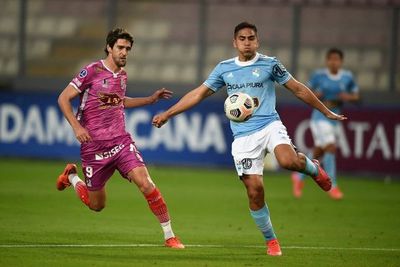 Cristal venció a argentino Arsenal en ida de octavos de Sudamericana - Fútbol - ABC Color