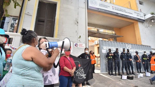 Denuncian politización de insumos destinados para ollas populares
