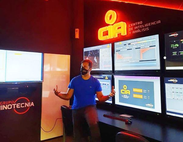 El Grupo Luminotecnia recibe reconocimiento - Empresariales - ABC Color