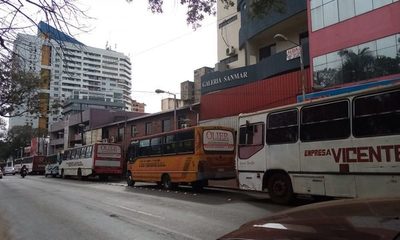 Transportistas dicen que ya no quieren pagar coimas, y aumento de pasaje se debatirá el viernes